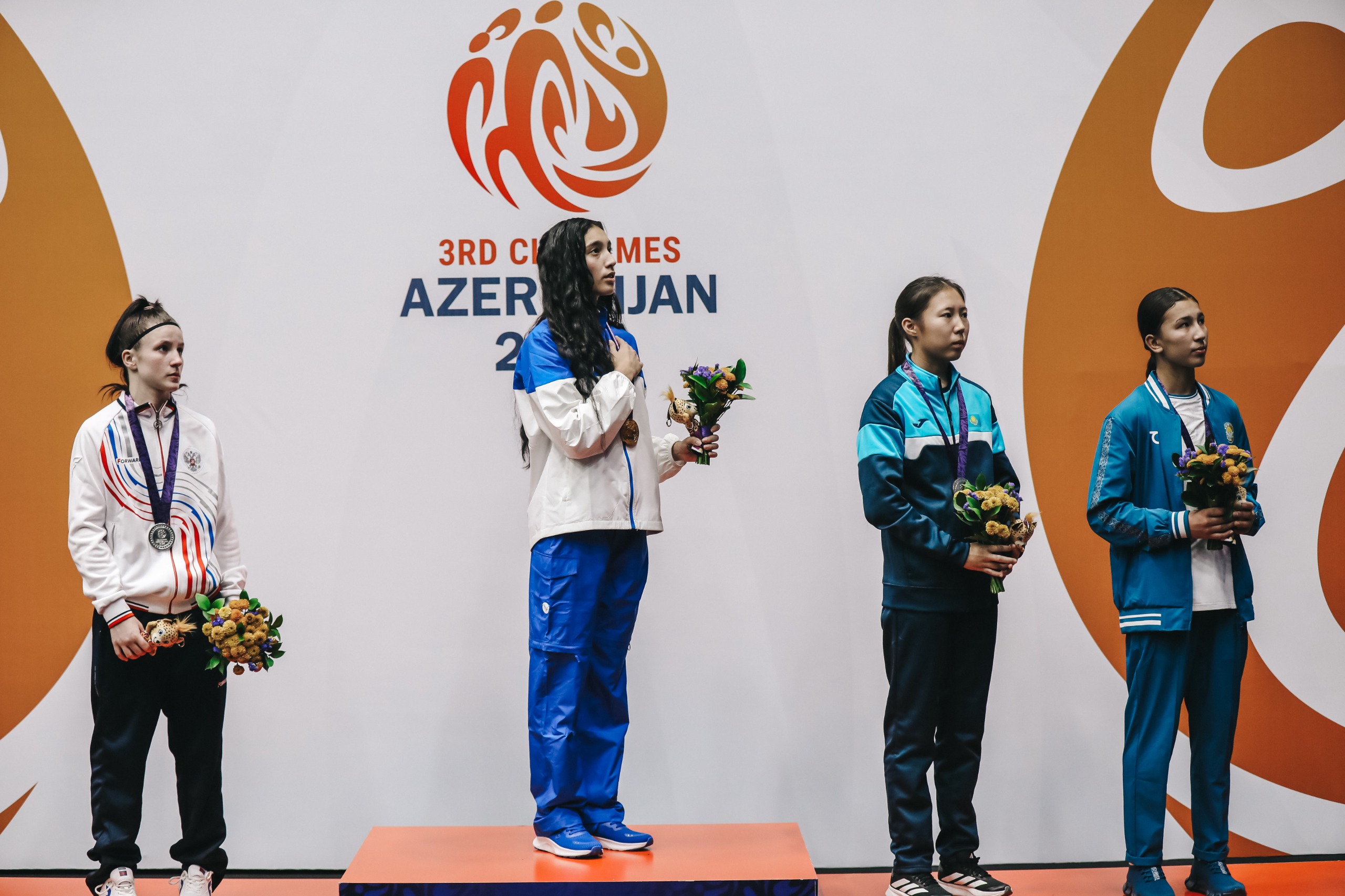 3rd CIS Games: Azerbaijani women boxers finish tournament with 10 medals